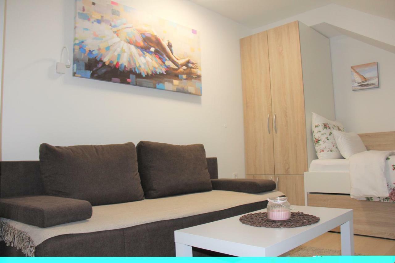 Apartments Borna 2 ザグレブ エクステリア 写真