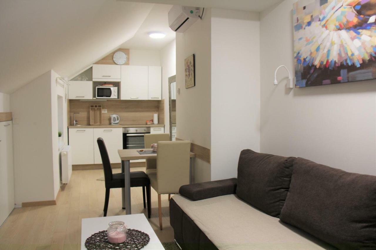 Apartments Borna 2 ザグレブ エクステリア 写真